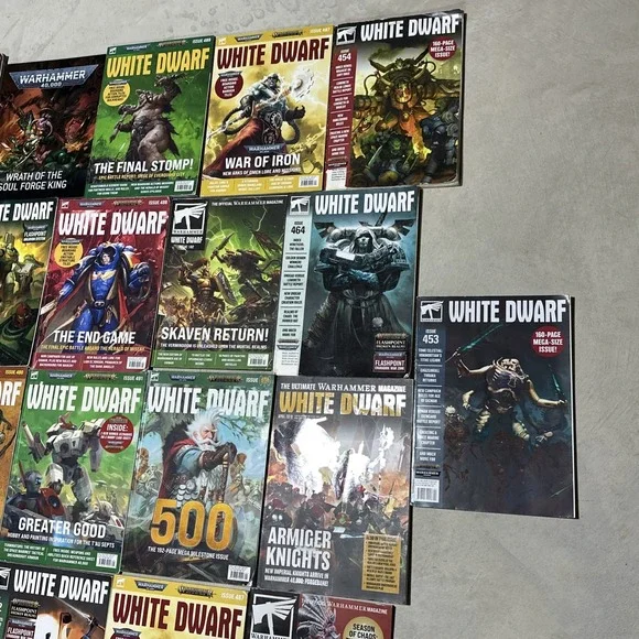 HUGE LOT OF 33 White Dwarf WARHAMMER Magazines 450s 460s 470s 480s Books